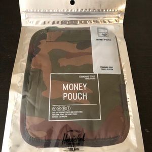 Hershel camouflage flat money side pouch
